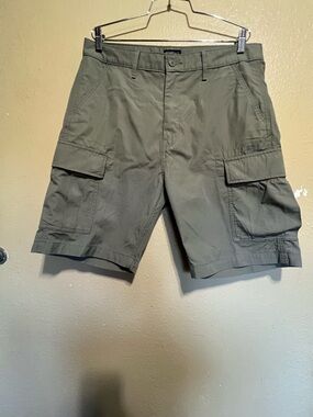 Levi's Olive Cargo Shorts - Men's Casual Utility